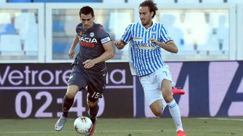 L'Udinese ha superato per 3-0 la Spal nel primo posticipo della trentunesima giornata del campionato di Serie A. 