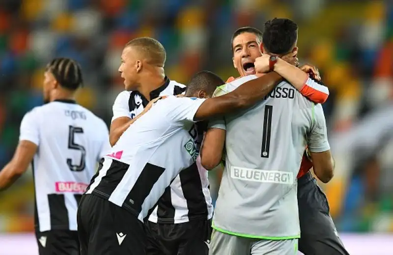 Cristiano Ronaldo e compagni sono andati in vantaggio con De Ligt ma sono prima stati raggiunti da una rete di Nestorovski e poi superati dal gol di Fofana nei minuti finali.