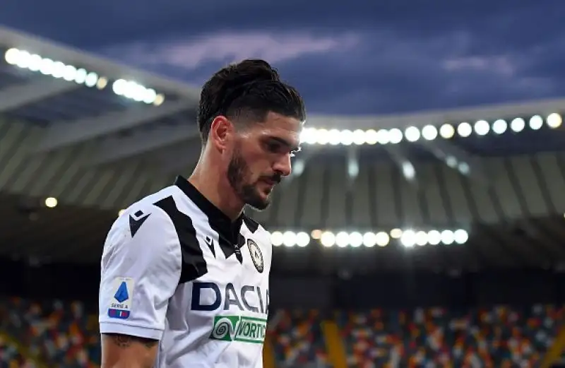 I padroni di casa erano andati in vantaggio con Lasagna ma hanno subito la rimonta doriana con le reti di Quagliarella, Bonazzoli e Gabbiadini.