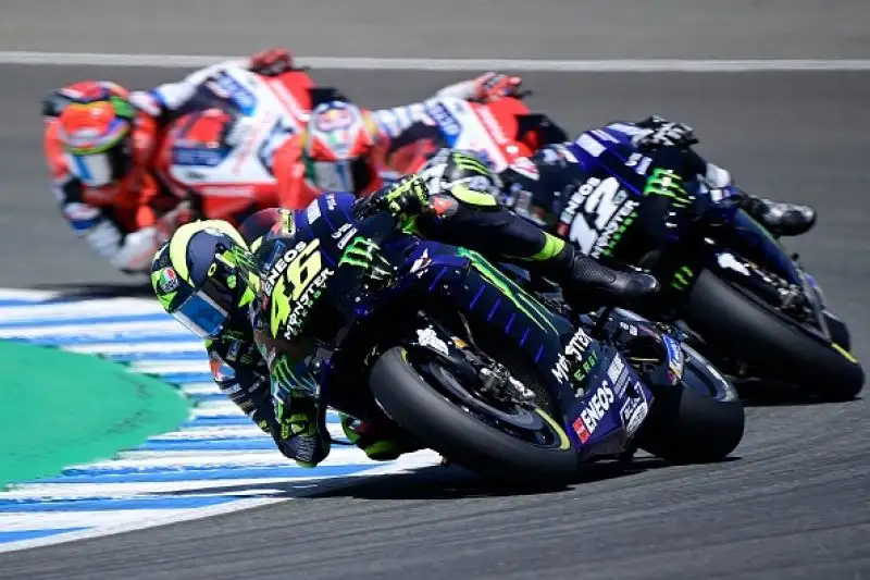 Fabio Quartararo vince il Gran Premio d'Andalusia, seconda prova del Mondiale di MotoGp, e  approfitta nel migliore dei modi dello stop forzato di Marc Marquez. 