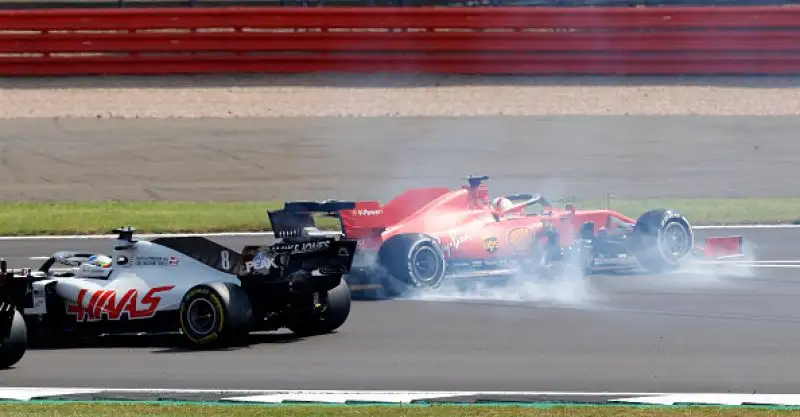 Il pilota delle Red Bull sul podio con Hamilton e Bottas. 