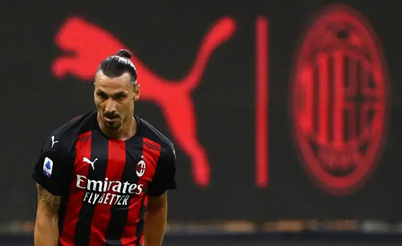 Per il Milan un autorete di Klavan e le reti di Ibrahimovic e Castilejo. Lo svedese ha anche fallito un calcio di rigore.
