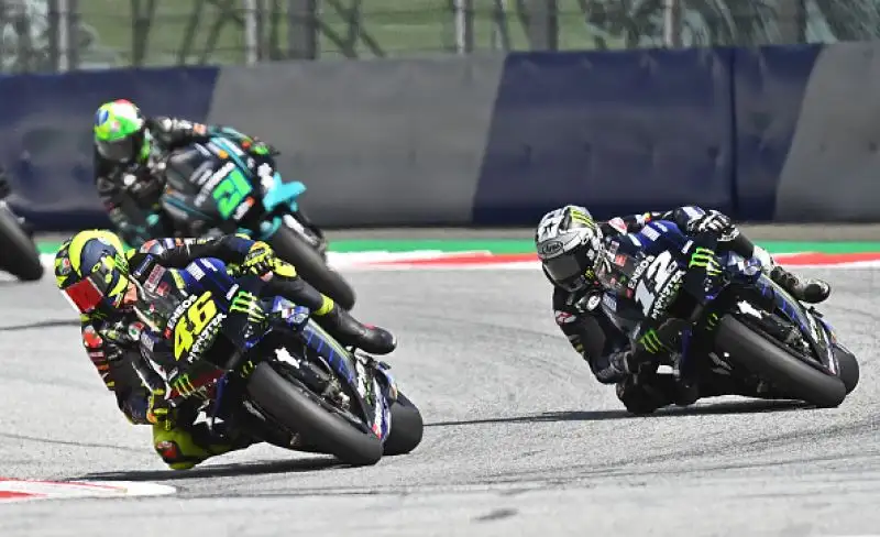 Sul podio con il centauro forlivese la Suzuki di Mir e la Ducati Pramac di Miller.Poi Binder, Rossi, Nakagami e Petrucci.