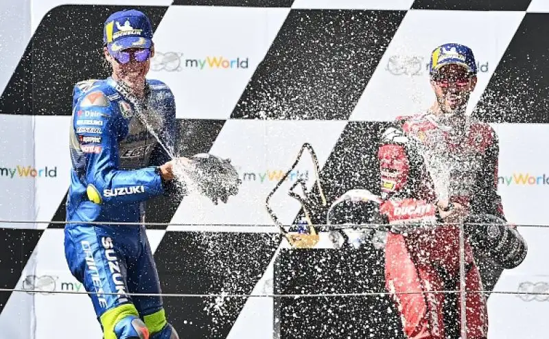 Sul podio con il centauro forlivese la Suzuki di Mir e la Ducati Pramac di Miller.Poi Binder, Rossi, Nakagami e Petrucci.