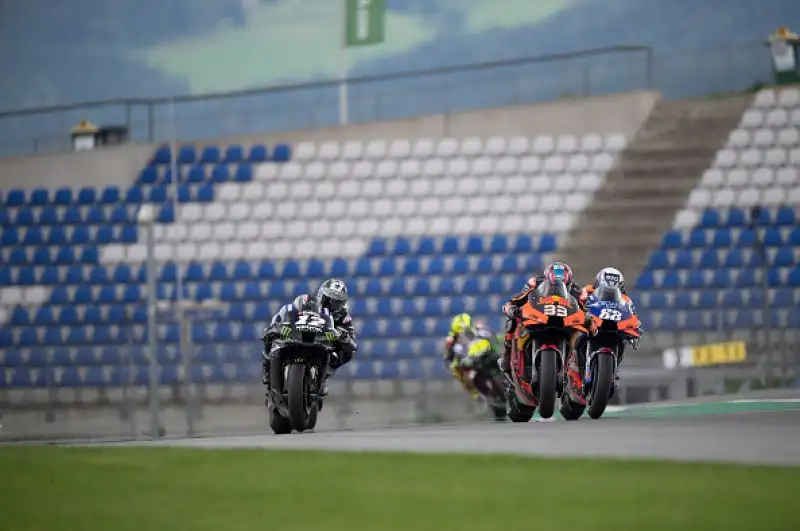 Dopo Oliveira, Miller e Pol Espragaro alle spalle del podio Mir, Dovizioso e Rins, nono Valentino Rossi.