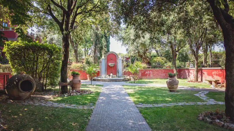 Le foto del rinomato ristorante romano, punto di riferimento per tantissimi.