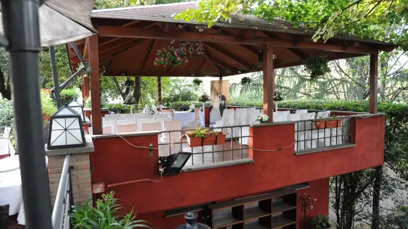 Le foto del rinomato ristorante romano, punto di riferimento per tantissimi.