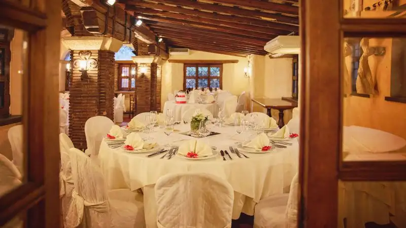 Le foto del rinomato ristorante romano, punto di riferimento per tantissimi.