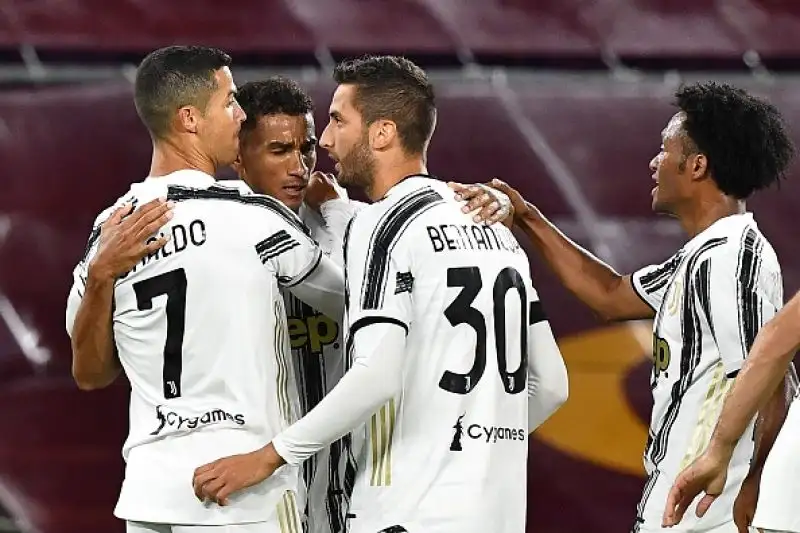 La roma è andata in vantaggio due volte con Veretuout ma è stata raggiunta due volte da Cristiano Ronaldo.