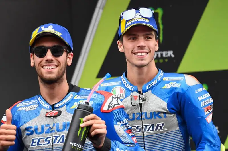 Terza vittoria stagionale per il francese, sul podio con lui Joan Mir e Rins. Quarto Franco Morbidelli davanti a Miller e Bagnaia.