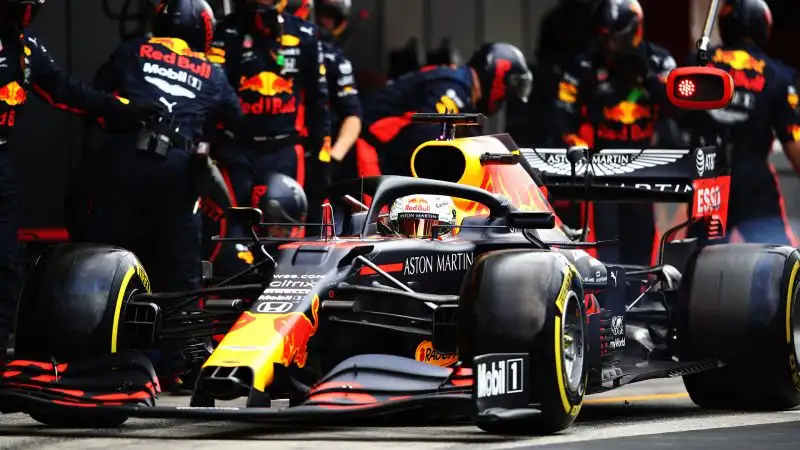 Ha completato il podio Max Verstappen su Red Bull.