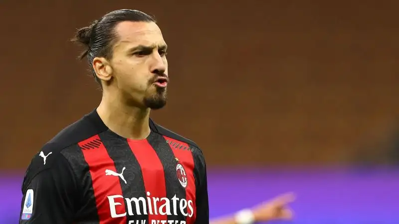 ...ma è rapido sulla ribattuta di Handanovic, al 17' chiude al meglio un'azione di contropiede. 
