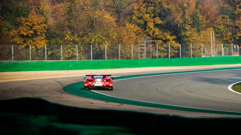 Seconda l’Audi R8 Lms di Drudi-Agostini-Mancinelli.