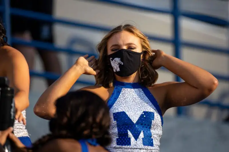 Le cheerleaders fanno parte della tradizione anche e soprattutto nel mondo degli sport universitari.