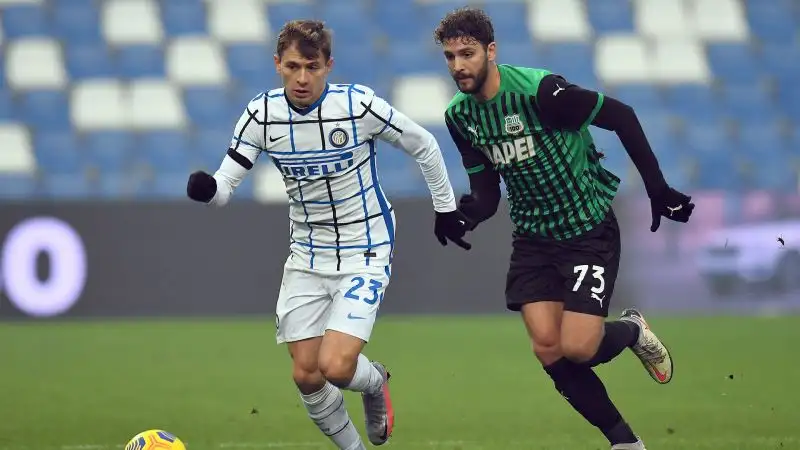 "Niente è semplice. Sull'Inter non si vede l'ora di buttare negatività, noi dobbiamo essere bravi, ermetici e pensare a noi stessi."...