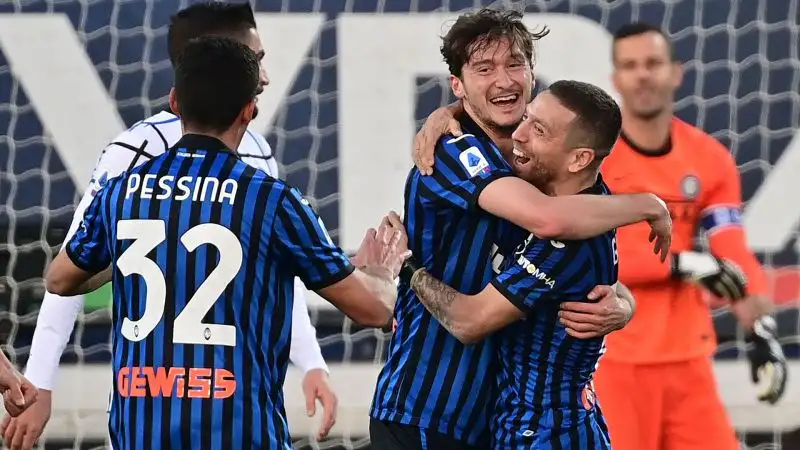 I padroni di casa riescono a trovare il pareggio al 79' grazie a Miranchuk, che si libera al limite dell'area e di sinistro sorprende Handanovic.