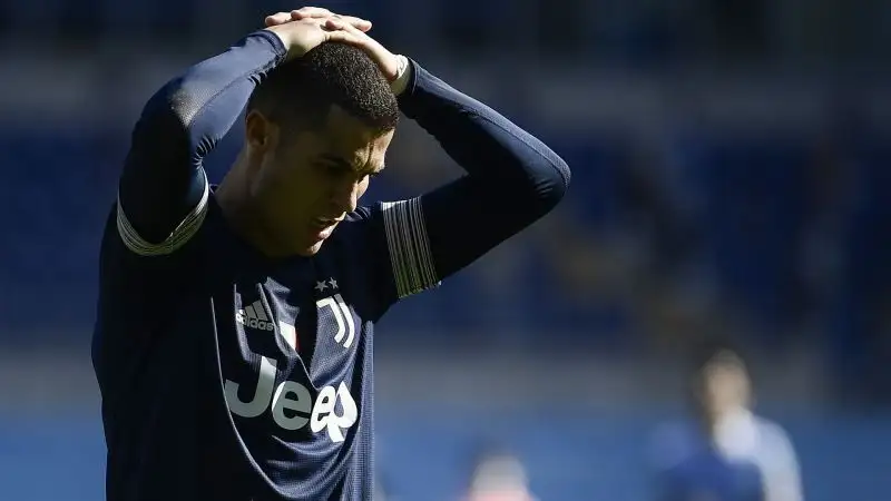 A fine frazione Ronaldo ha cercato il raddoppio. E' stato sfortunato quando ha colpito il legno alla sinistra di Reina.