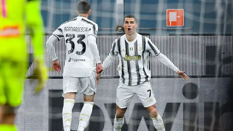 CR7 dal dischetto non perdona neanche questa volta. 