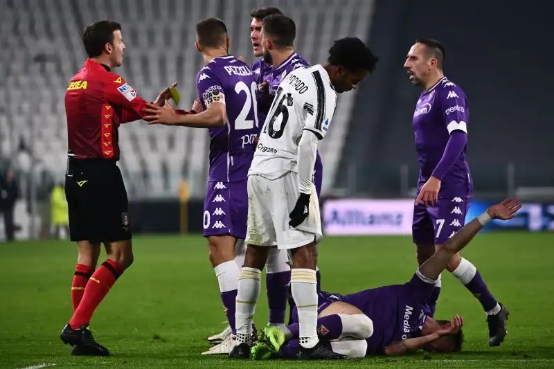 Il 2020 della Juventus si è chiuso con  una brutta sconfitta, frutto anche dell'espulsione di Cuadrado che ha lasciato i bianconeri in dieci contro la Fiorentina