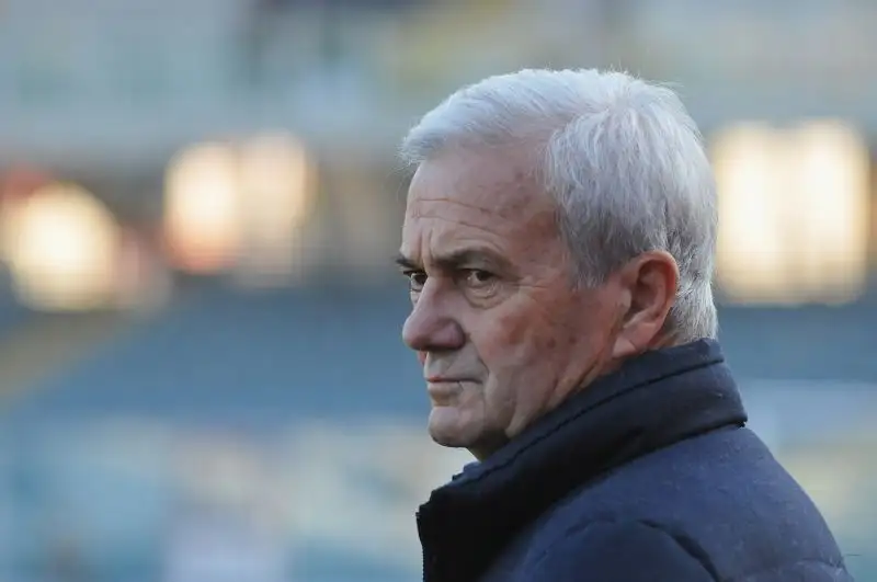 Gigi Simoni -
Dopo una lunga malattia è morto a 81 anni l'ex tecnico di Inter e Napoli tra le altre 