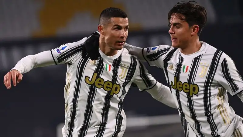 Dopo un gol annullato in avvio a De Paul, CR7 scaccia i timori bianconeri sbloccando il risultato al 33' con un bel destro dopo un suggerimento in profondità di Ramsey.