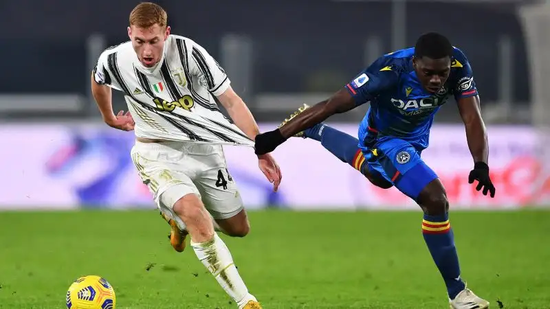 Dopo questo successo la Juventus risale al quinto posto a 27 punti, a -10 dal Milan capolista.