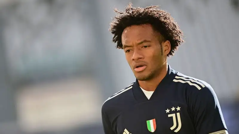 miracolo su un colpo di testa di Cuadrado, che indirizza verso la propria porta tra lo stupore generale. Anche Barrow crea grandi fastidi.