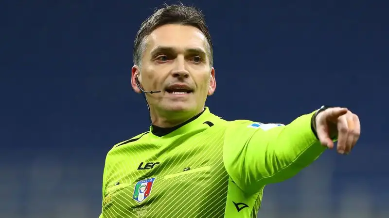 Irrati 4: non vede il fallo su Rabiot da cui nasce l’1-1 del Milan, non vede un fallo da giallo di Bentancur (già ammonito) su Calabria
