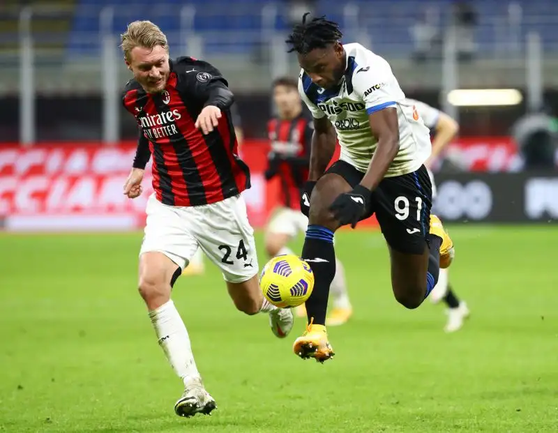 Kjaer 6: L'unico davvero sufficiente in casa rossonera. Perde un 'mezzo punto' in pagella per un errore sul terzo gol