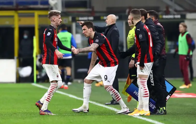 Kessie 5: Il suo gomito largo causa il penalty dello 0-2, ma è la sua prestazione complessiva a deludere