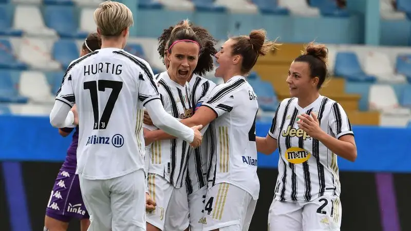 Sì, bastano e avanzano: la Juventus domina in lungo ed in largo il match con la Fiorentina...