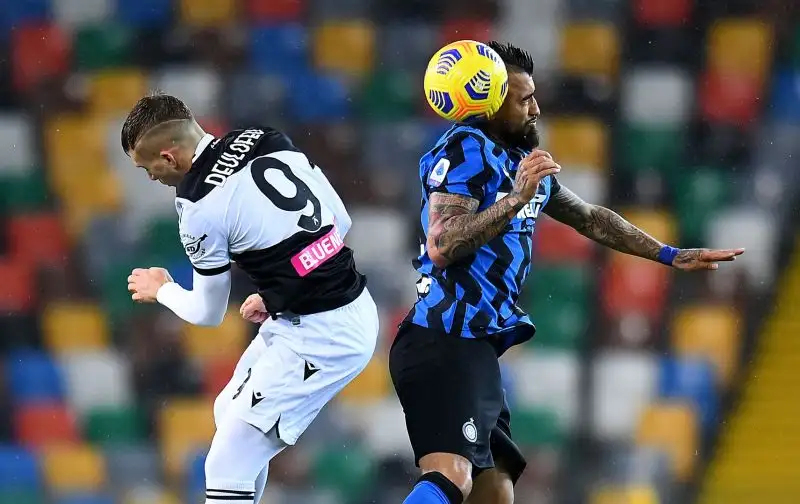 Becao, 4.5: surreale il disimpegno con cui manda in porta Lautaro Martinez nel primo tempo