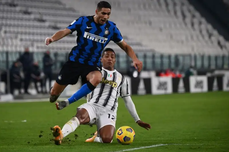Hakimi 7: inarrestabile sulla sua fascia di competenza, vince il duello con Alex Sandro