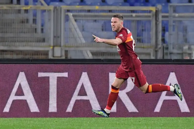 Veretout 7 - Vero e proprio attaccante aggiunto, segna un gran gol che però non basta ai suoi
