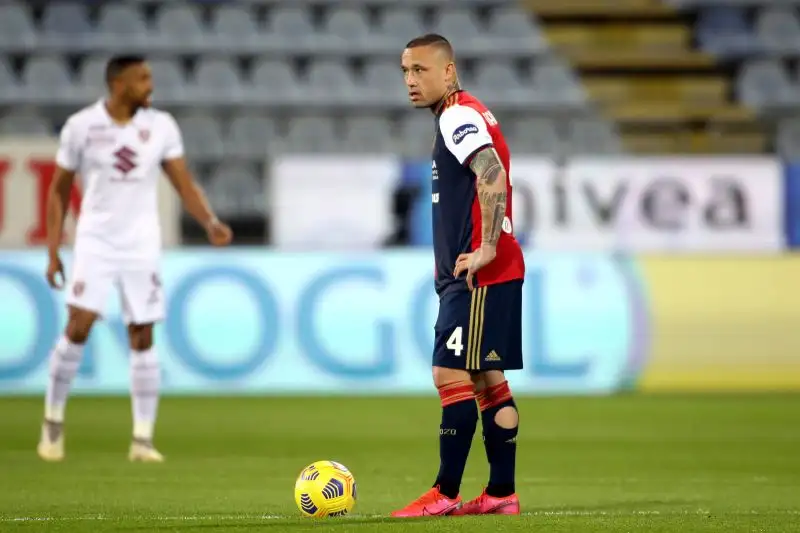 Nainggolan 5,5: cerca di ragionare e costruisce anche qualcosa di buono. Ma serve di più