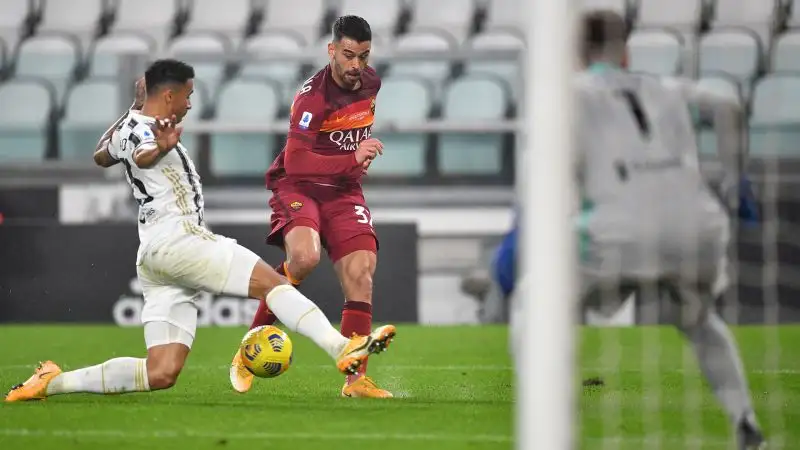 Ronaldo si fa ammonire per proteste, poi la Roma opera un triplo cambio inserendo il figliol prodigo Dzeko (per Borja Mayoral), Carles Perez e Diawara