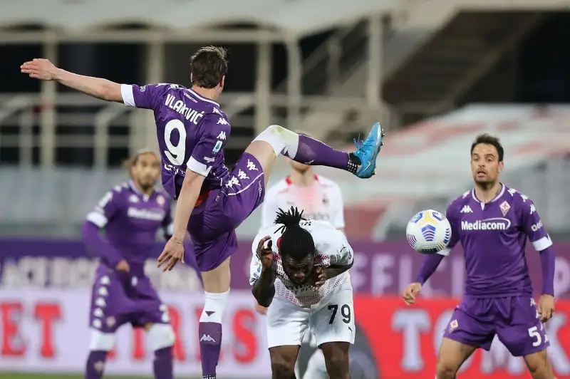 L'assist è di Vlahovic, uno che piace molto al Milan