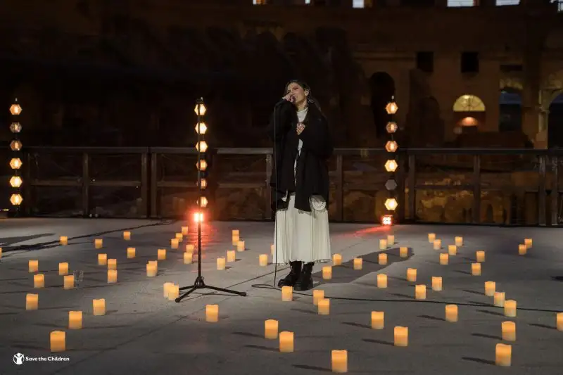 "Cantando, ho immaginato i volti dei bambini e delle bambine che non chiedono altro che di poter vivere e crescere sereni, senza più guerra" ha aggiunto