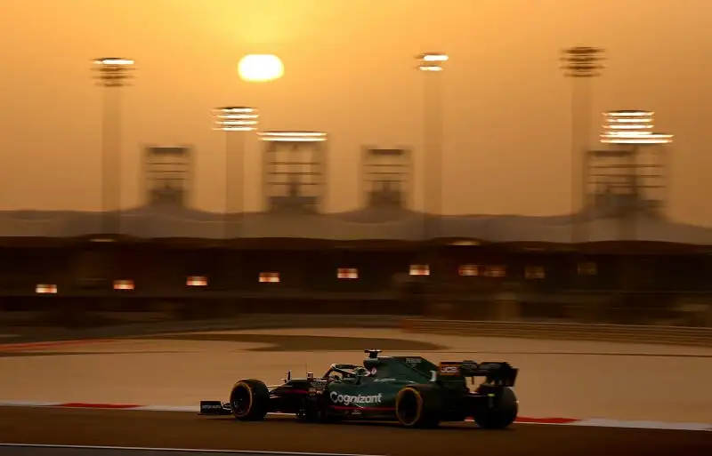 3 L. Stroll (Aston Martin) 1:30.460 a 0.171