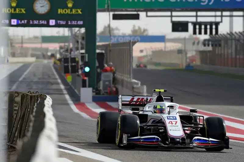 12 M. Schumacher (Haas) 1:32.883 a 2.594
