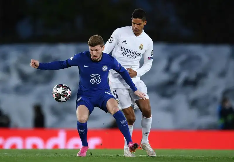 Nel finale è Varane a sfiorare il 2-1 per la squadra di Zidane con un colpo di testa