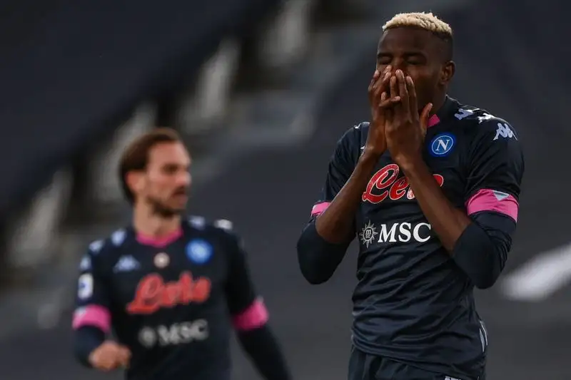 Osimhen 6: viene silenziato spesso, buono il guizzo che vale il rigore trasformato da Insigne