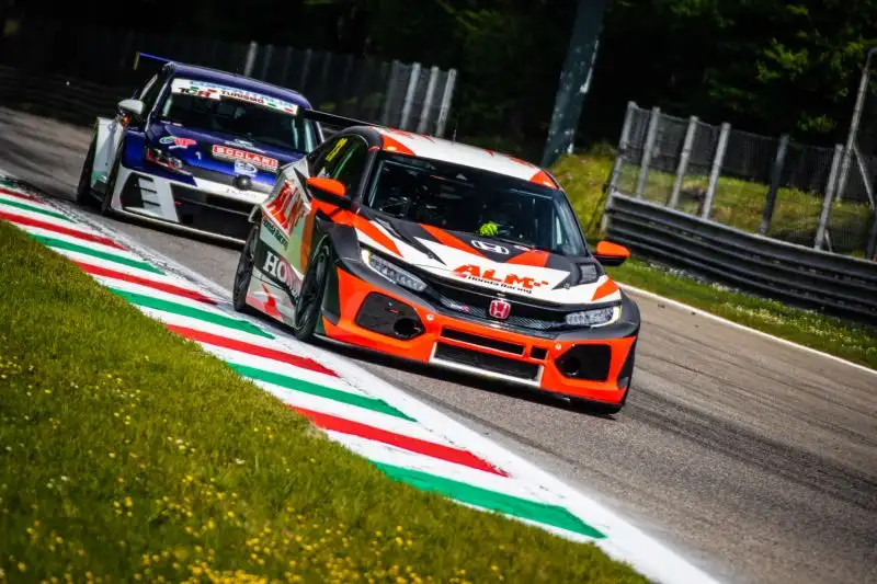 Nei test è sempre attivo un servizio di cronometraggio con transponder. Foto di Cristian Lovati