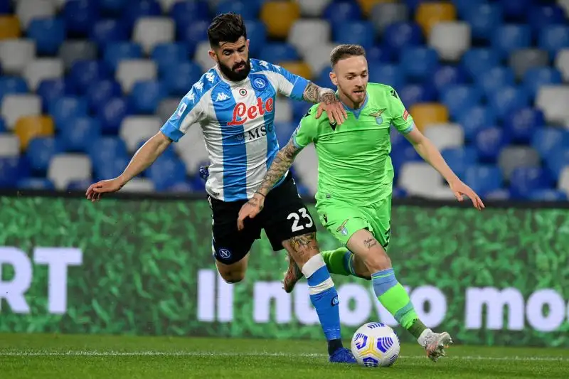 Prova di forza della squadra di Gattuso, che centra la quarta vittoria nelle ultime sei gare schiantando i laziali con  gol di Insigne (doppietta), Politano, Mertens e Osimhen