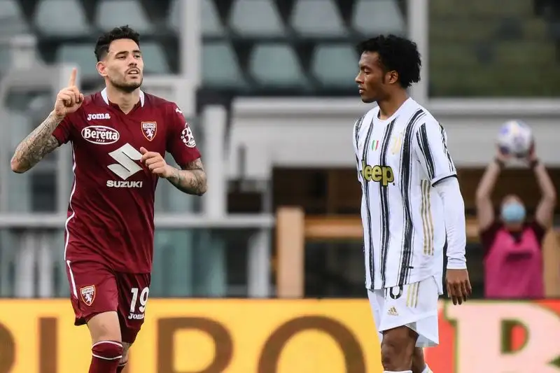 Il Toro al 27' pareggia grazie alla rapidità di Antonio Sanabria, bravo a ribattere in rete una prima conclusione di Mandragora respinta da Szczesny
