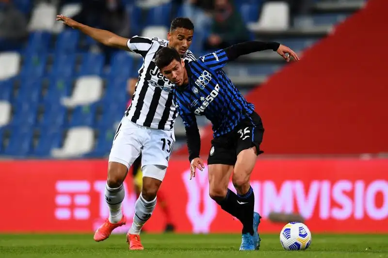 Danilo 5,5. Nota bianconera stonata. Se l'Atalanta pareggia avviene anche a causa di una sua leggerezza