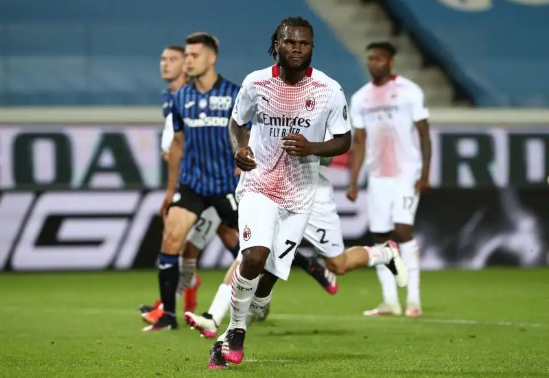 93', Atalanta-Milan 0-2: Kessié. Il Milan, che pareggiando rischierebbe, resiste e raddoppia nel finale. Mani di Gosens, altro rigore a segno. E i rossoneri sono in Champions