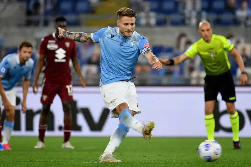 Nel finale della frazione d’apertura la prima vera emozione: Immobile va a segno, ma l’arbitro annulla per una spinta del bomber su Nkoulou