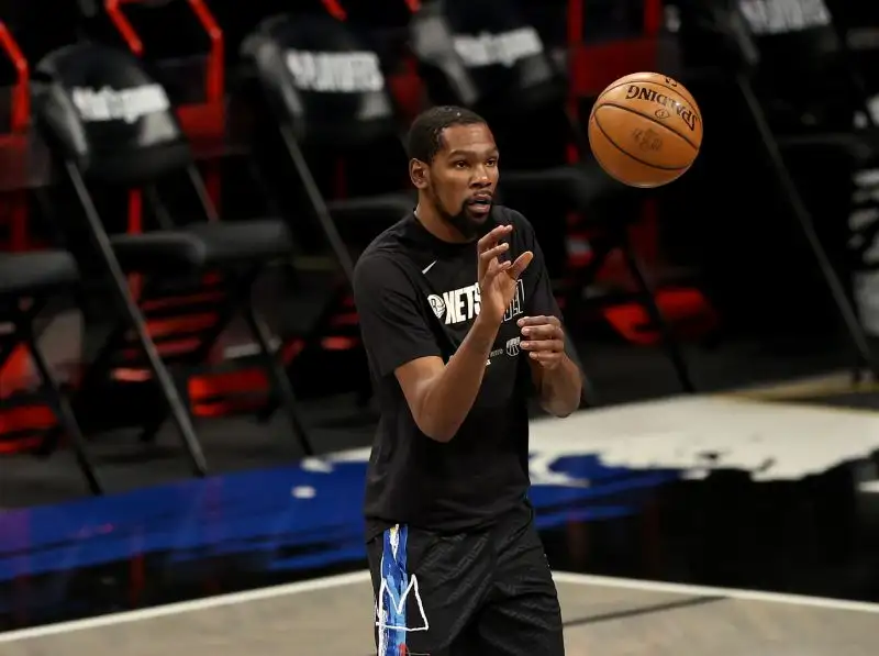 Nella notte italiana si è giocata gara 5 delle semifinali di Conference tra Brooklyn e Milwaukee