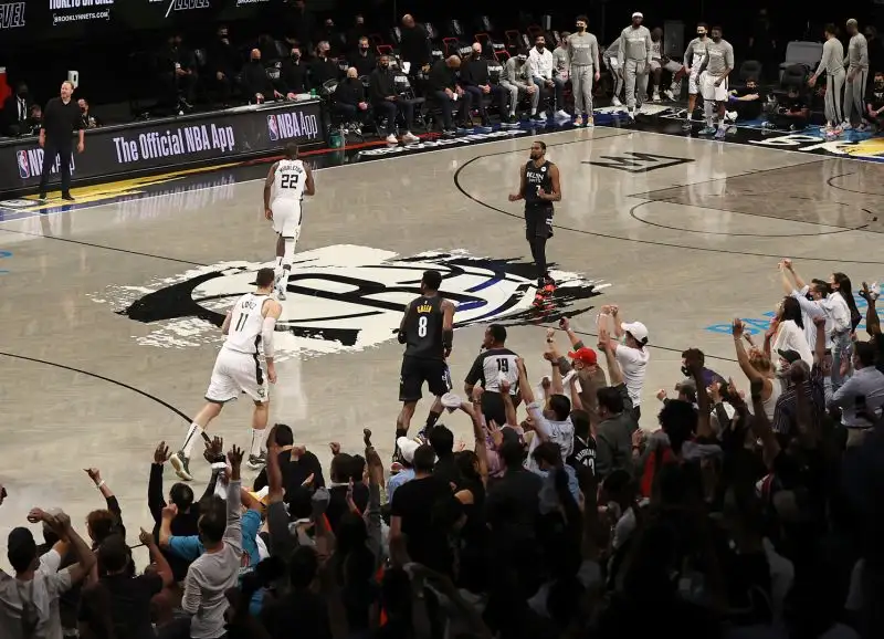 La partita termina sul 114 a 108 per i Brooklyn Nets